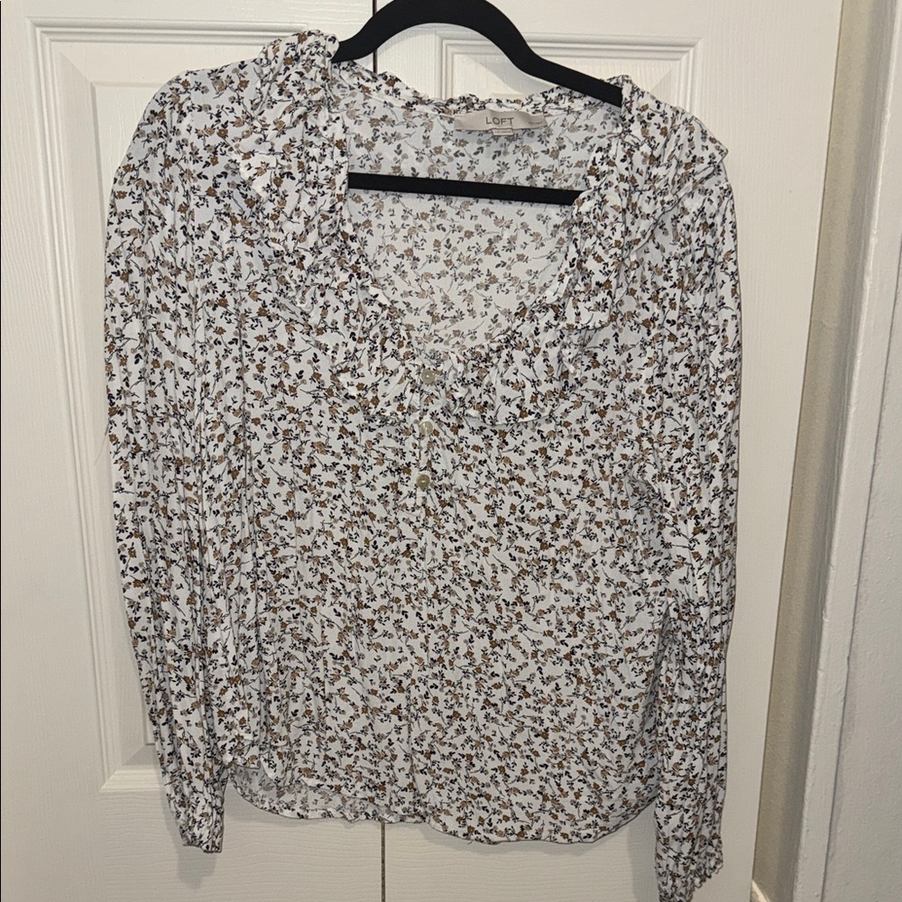 LOFT Women's Floral Ruffle Blouse - White and Brown